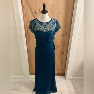 NWT Stenay Floor length Emerald Dress size 10